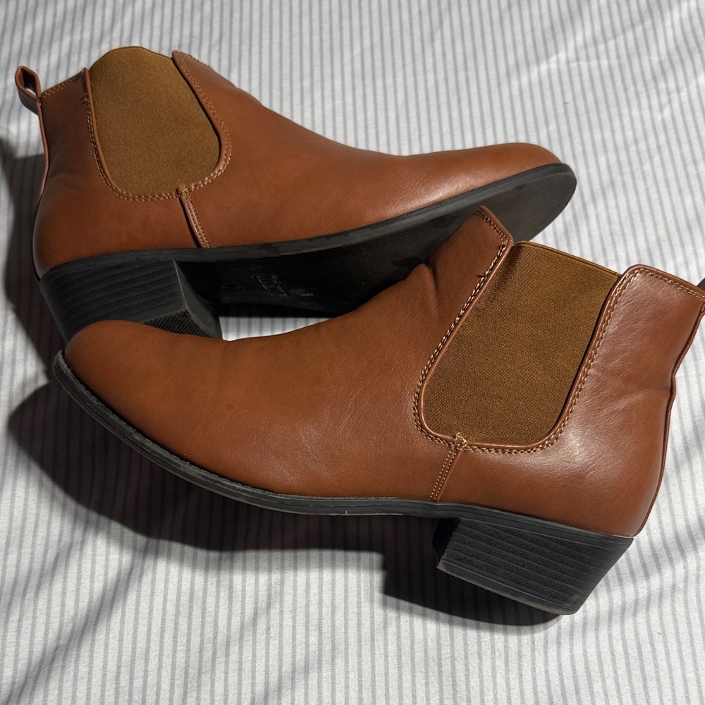 Refresh Tan Ankle Booties